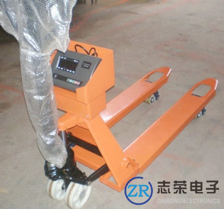 碳鋼叉車秤_供應碳鋼材質(zhì)電子叉車秤/技術(shù)參數(shù)